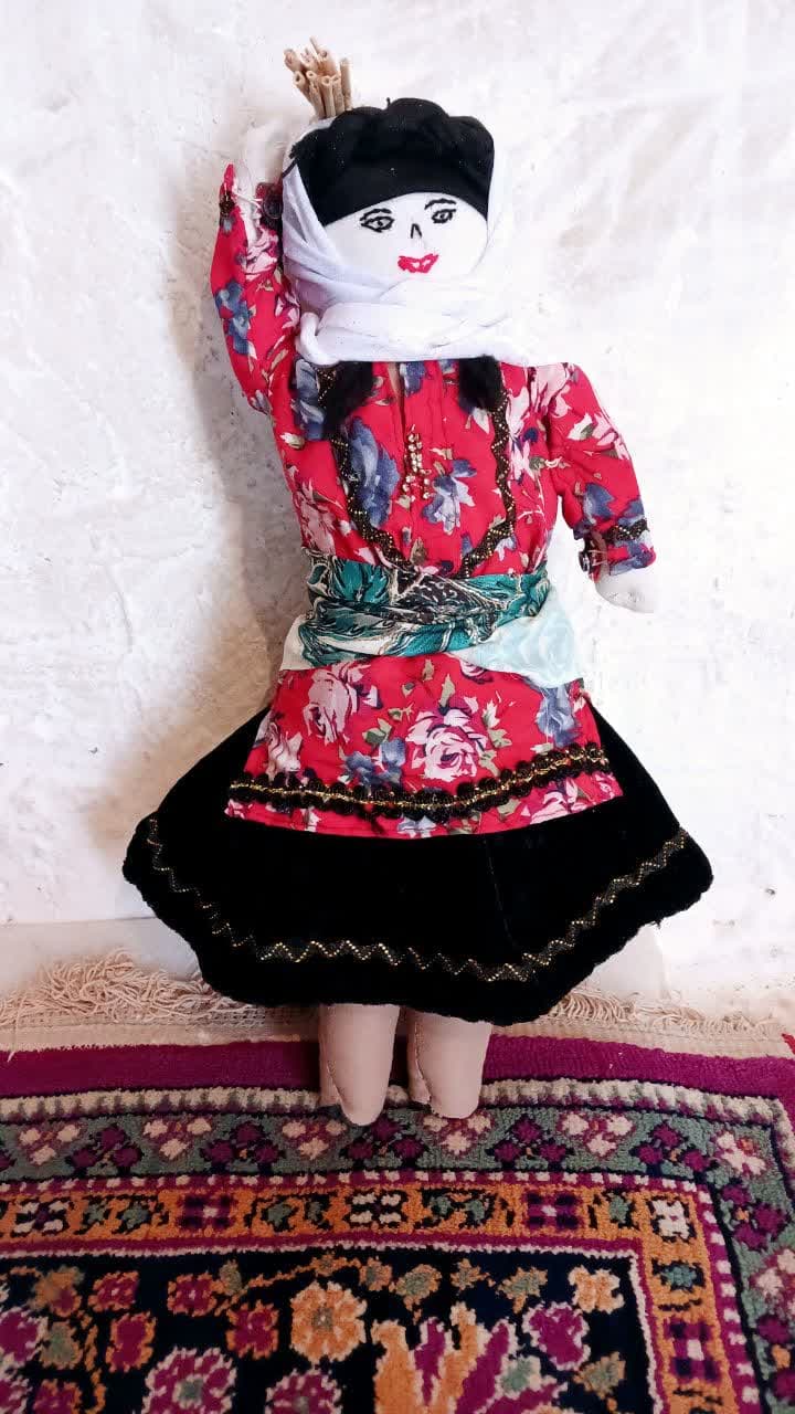 عروسکهای بومی منطقه عشایری زرین خانی